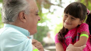 Abuelo y nieta